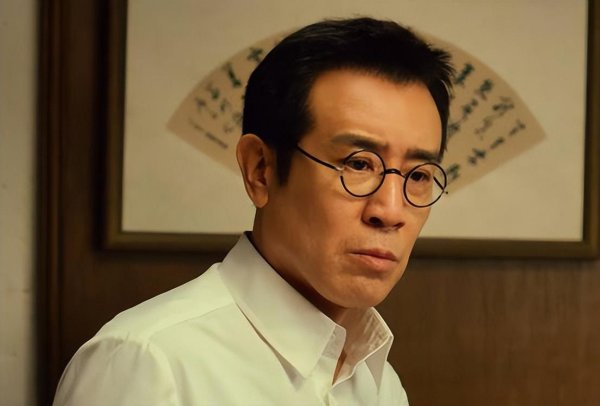 金财配资 沉默的荣耀：女演员长相多重要！同样演特工，吴越和隆妮高下立判